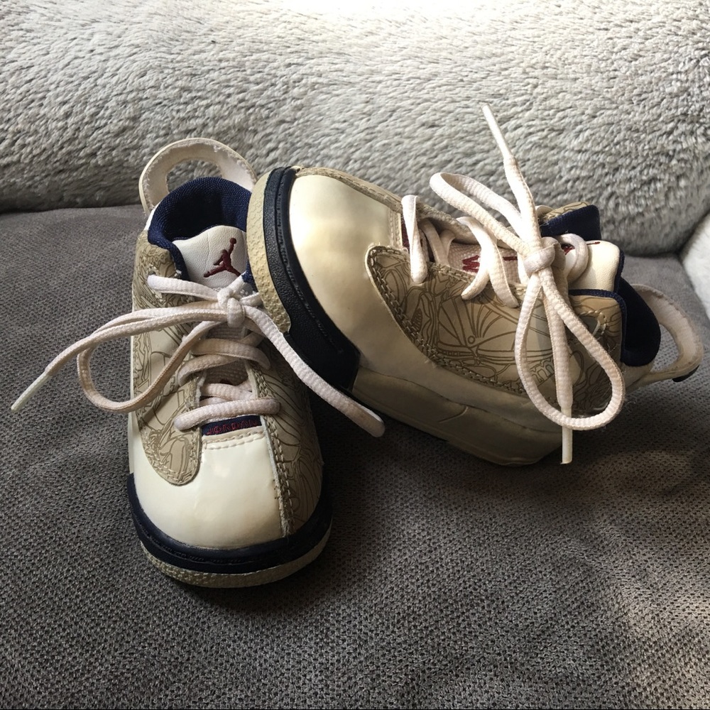 Toddler Nike Jordan Dub Zero sneakers size 5.5c